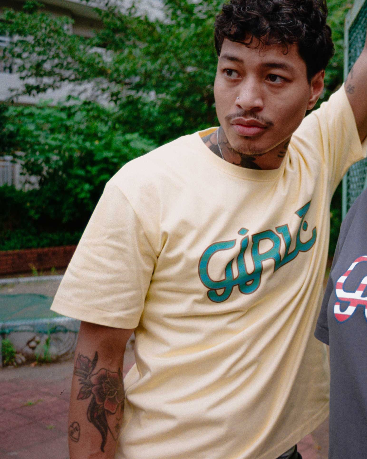 GIRLZ S/S TEE（Yellow）