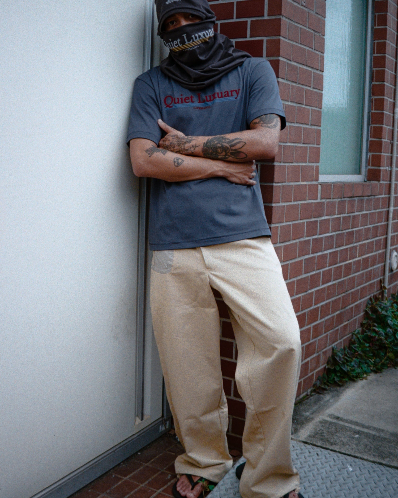 Quiet "Luxuary" S/S Tee（Navy）